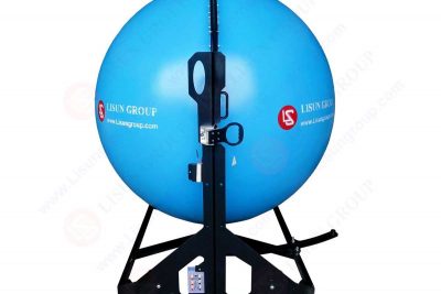 How do integrating spheres use radiation for accurate measurements